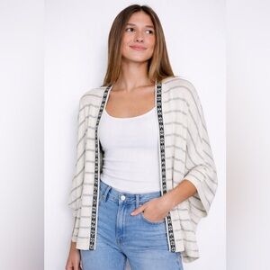 Le Lis Striped Kimono Cardigan Wrap Cream Gray Medium